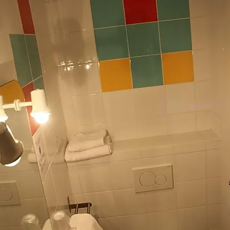 ホテル Republique