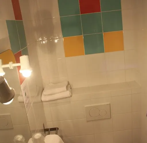 Отель Republique 2*